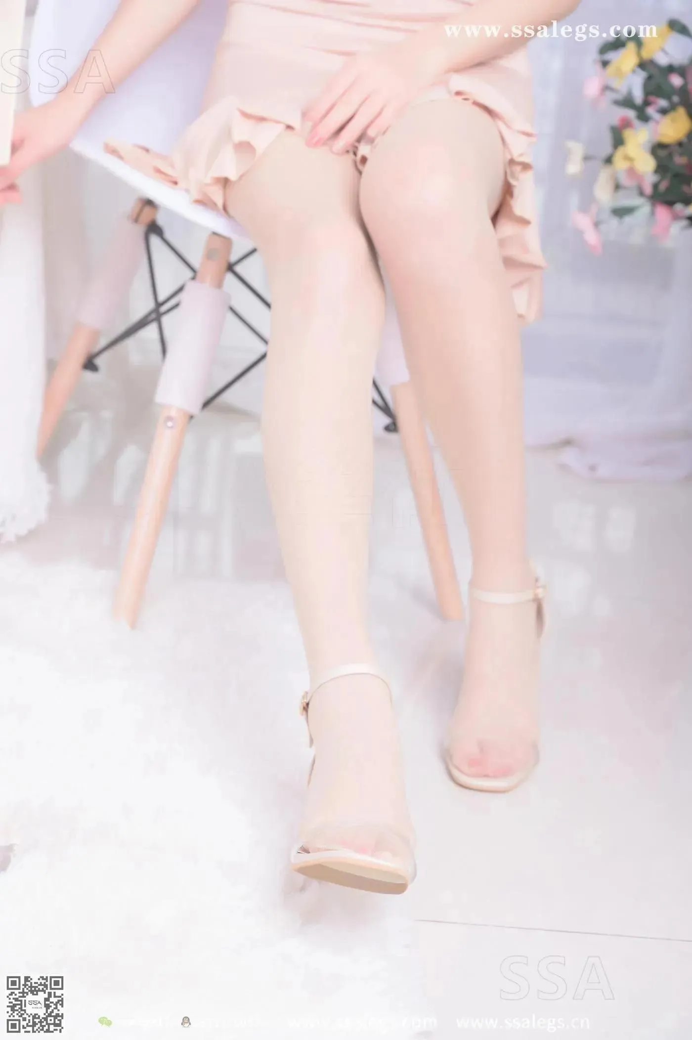 [SSA丝社]超清写真 NO.340 素素画师少女的透明高跟鞋肉丝袜(上) [67P]插图3